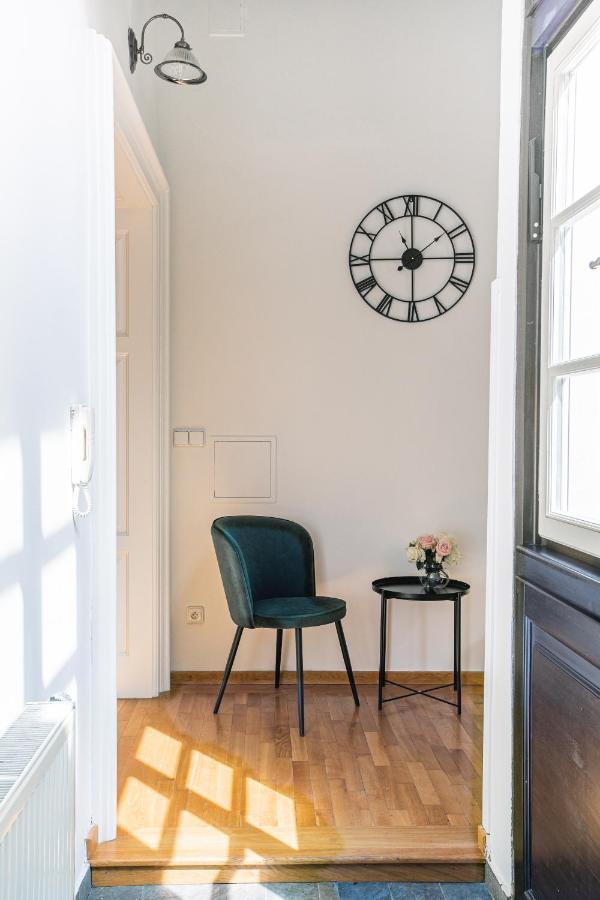 New Stylish 3 Suites Bedrooms Apt In Mala Strana - N2Nd Prague Exterior photo